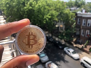 Bitcoin Price check IMG 7014 300x225